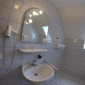 Camera standard con letto king size